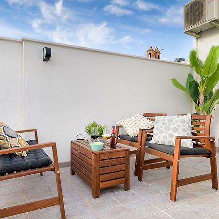 Apartamento Lujo Ancha Del Carmen Малага Екстериор снимка